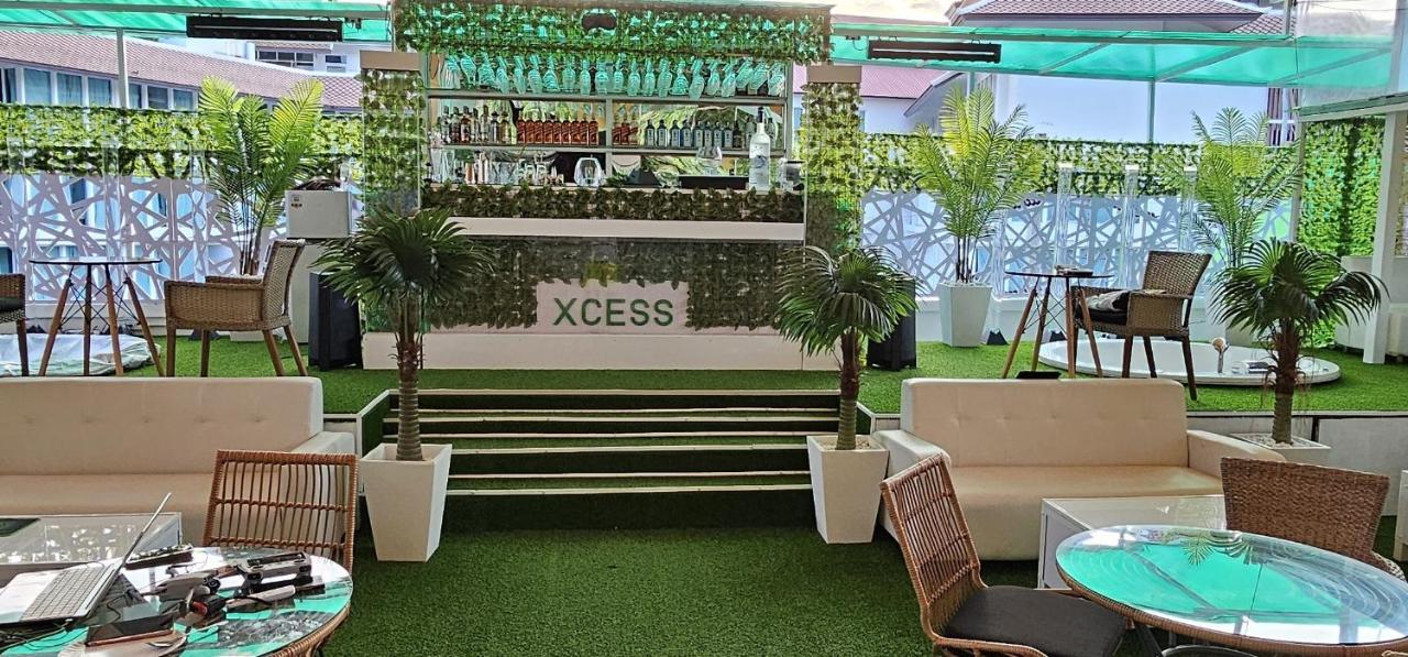 Xcess Residence Pattaya Buitenkant foto