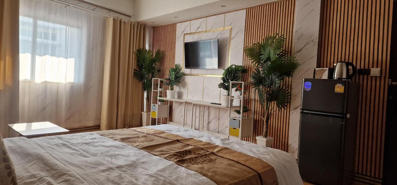 Xcess Residence Pattaya Buitenkant foto
