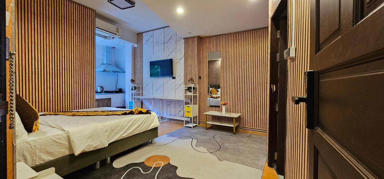 Xcess Residence Pattaya Buitenkant foto