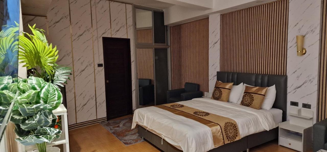 Xcess Residence Pattaya Buitenkant foto