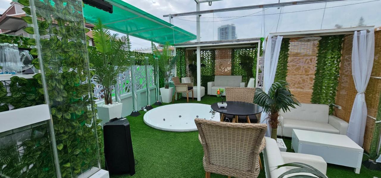 Xcess Residence Pattaya Buitenkant foto