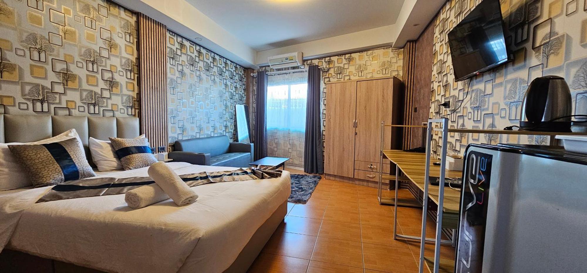 Xcess Residence Pattaya Buitenkant foto