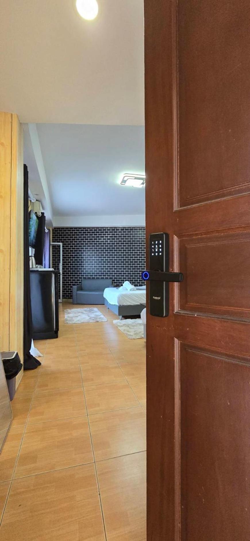 Xcess Residence Pattaya Buitenkant foto