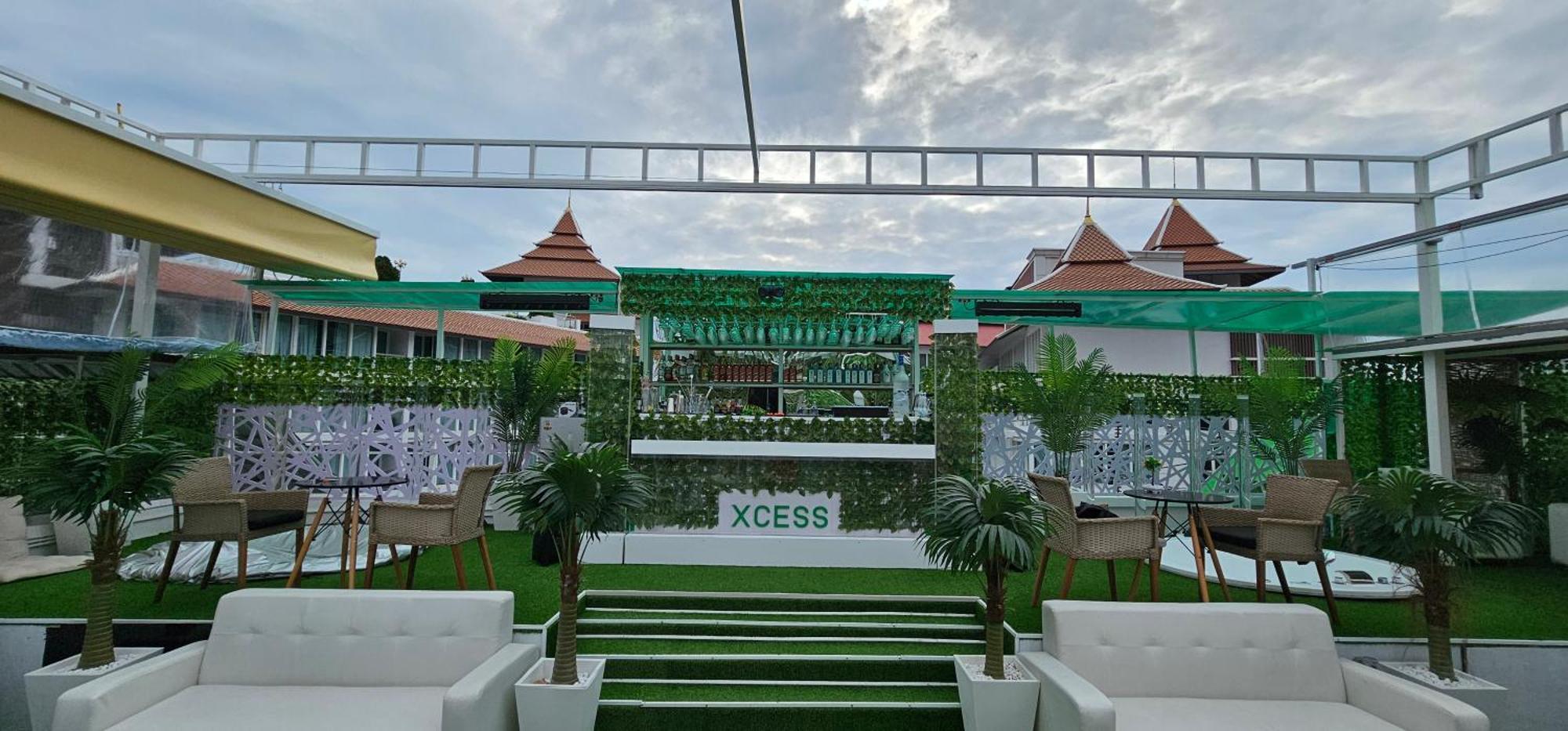 Xcess Residence Pattaya Buitenkant foto