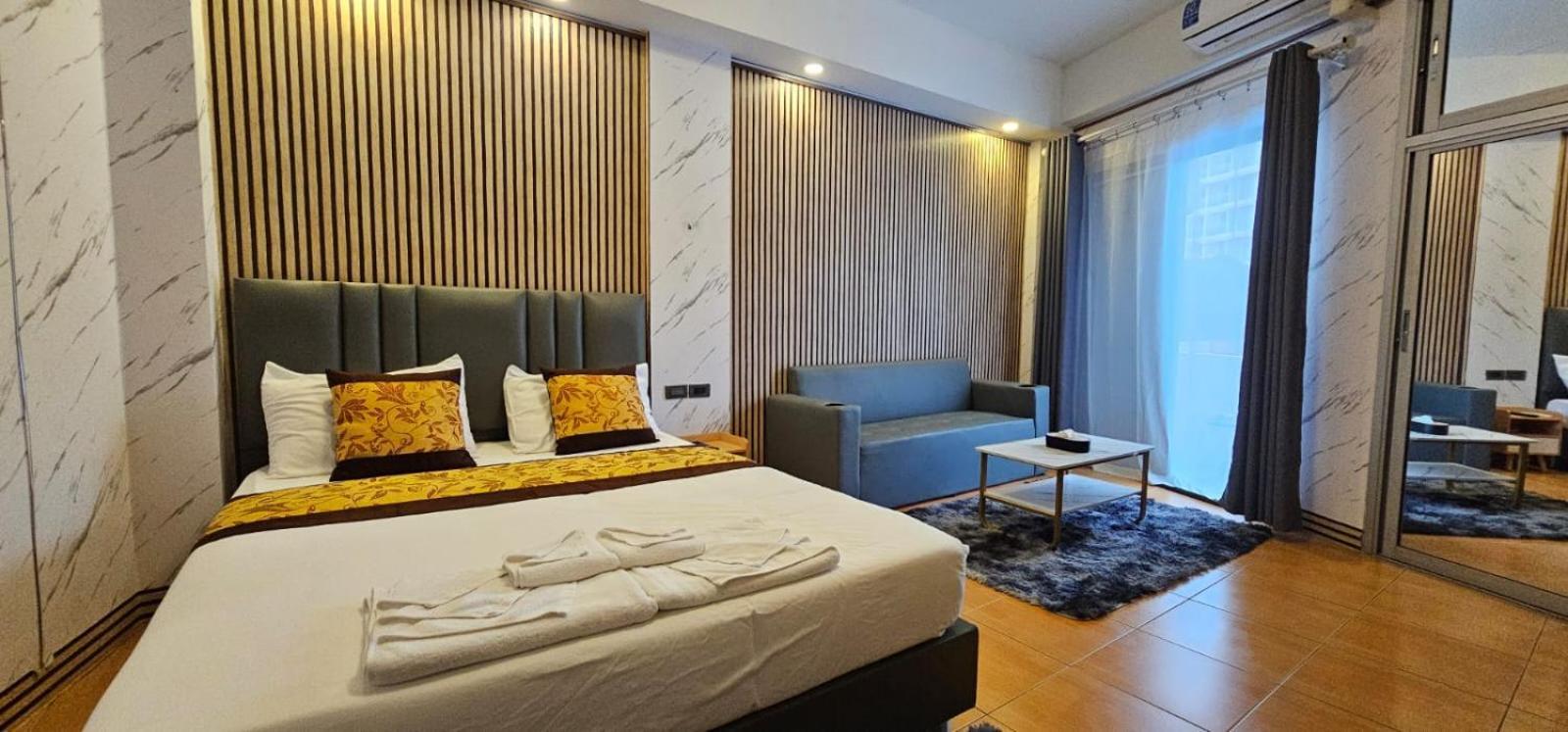 Xcess Residence Pattaya Buitenkant foto